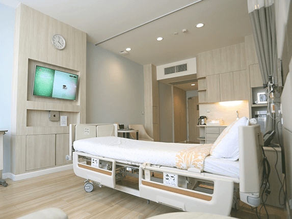https://www.samitivejhospitals.com/_nuxt/img/about-us-medical-tourism-2.3294423.png?utm_source=chatgpt.com
